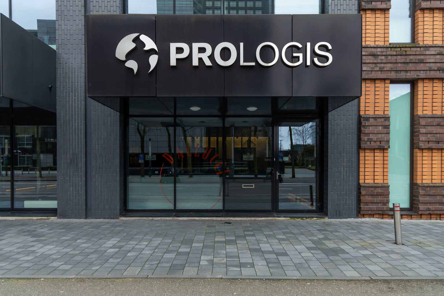 Post Image