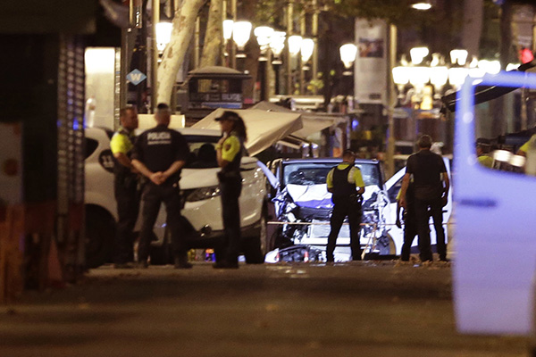 13 Injured After Car Plows Into Crowd Outside Barcelona-Espanyol Game 13 Injured After Car Plows Into Crowd Outside Barcelona-Espanyol Game