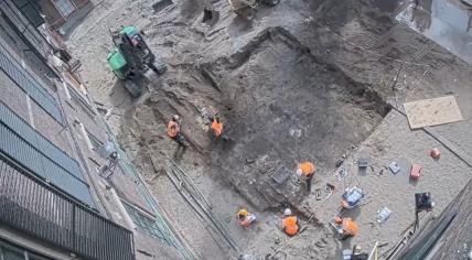 13th-Century Construction Unearthed During Binnenhof Renovations 13th-Century Construction Unearthed During Binnenhof Renovations
