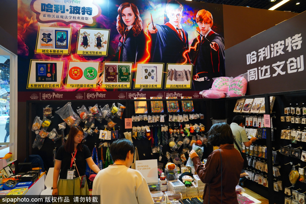 別錯過!夢時代哈利波特快閃店,300款周邊、5大打卡點,只到6月9日 別錯過!夢時代哈利波特快閃店,300款周邊、5大打卡點,只到6月9日