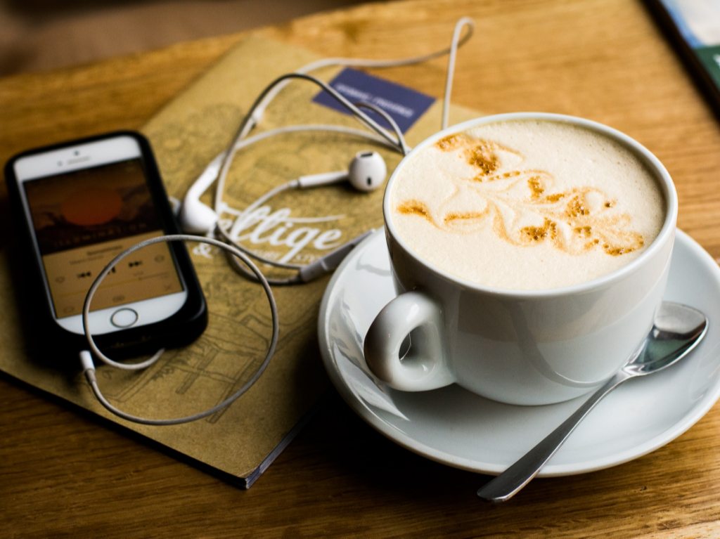 5 Podcasts Imprescindibles Para Amantes Del Misterio, Suspenso Y Terror 5 Podcasts Imprescindibles Para Amantes Del Misterio, Suspenso Y Terror