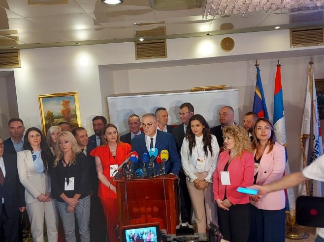 500 Евра За Патике: Истражујемо Луксузни Стил Новака Ђоковића 500 Евра За Патике: Истражујемо Луксузни Стил Новака Ђоковића