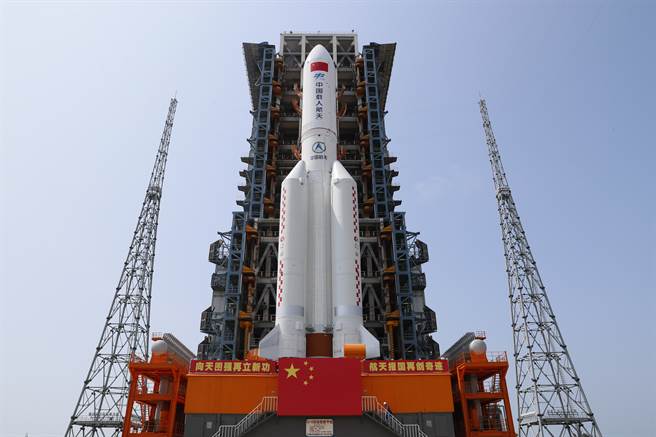 陸長八甲火箭首飛成功:運載能力7噸,助推中國太空探索 陸長八甲火箭首飛成功:運載能力7噸,助推中國太空探索