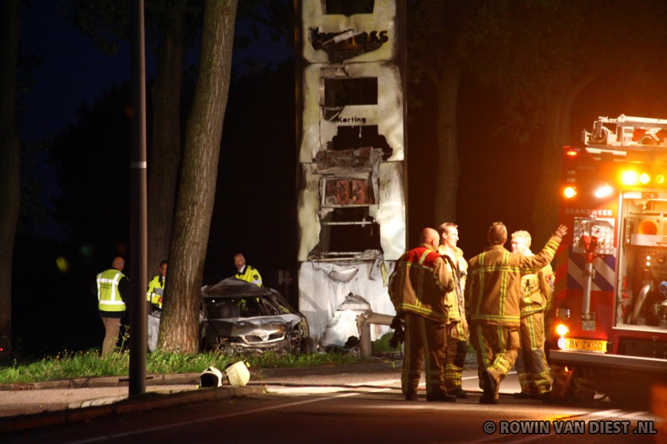 A67 Grashoek: Doden Bij Ernstig Verkeersongeval, Slachtoffer Venlo A67 Grashoek: Doden Bij Ernstig Verkeersongeval, Slachtoffer Venlo