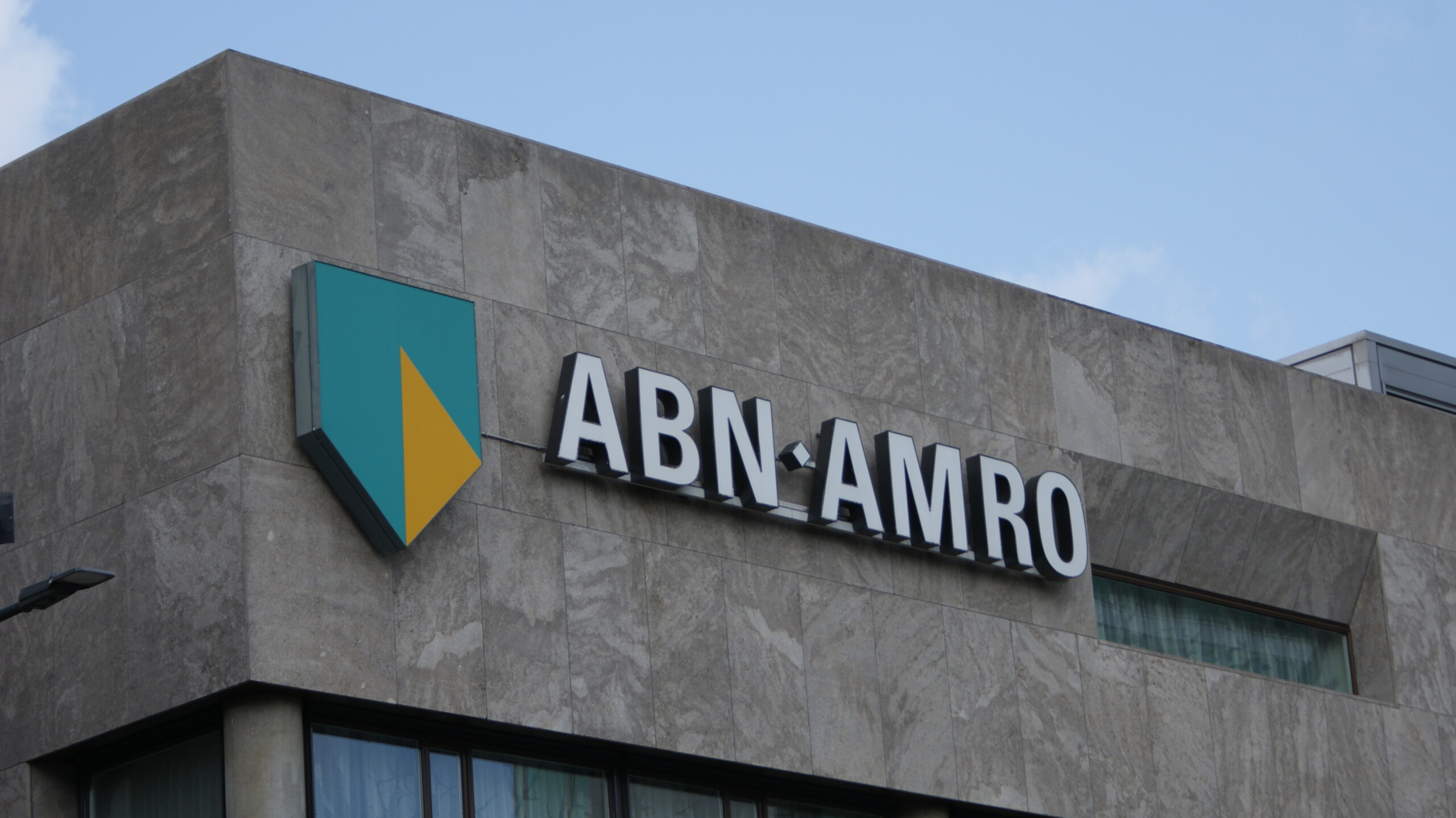 ABN AMRO AEX Stijging: Analyse Van De Kwartaalresultaten ABN AMRO AEX Stijging: Analyse Van De Kwartaalresultaten