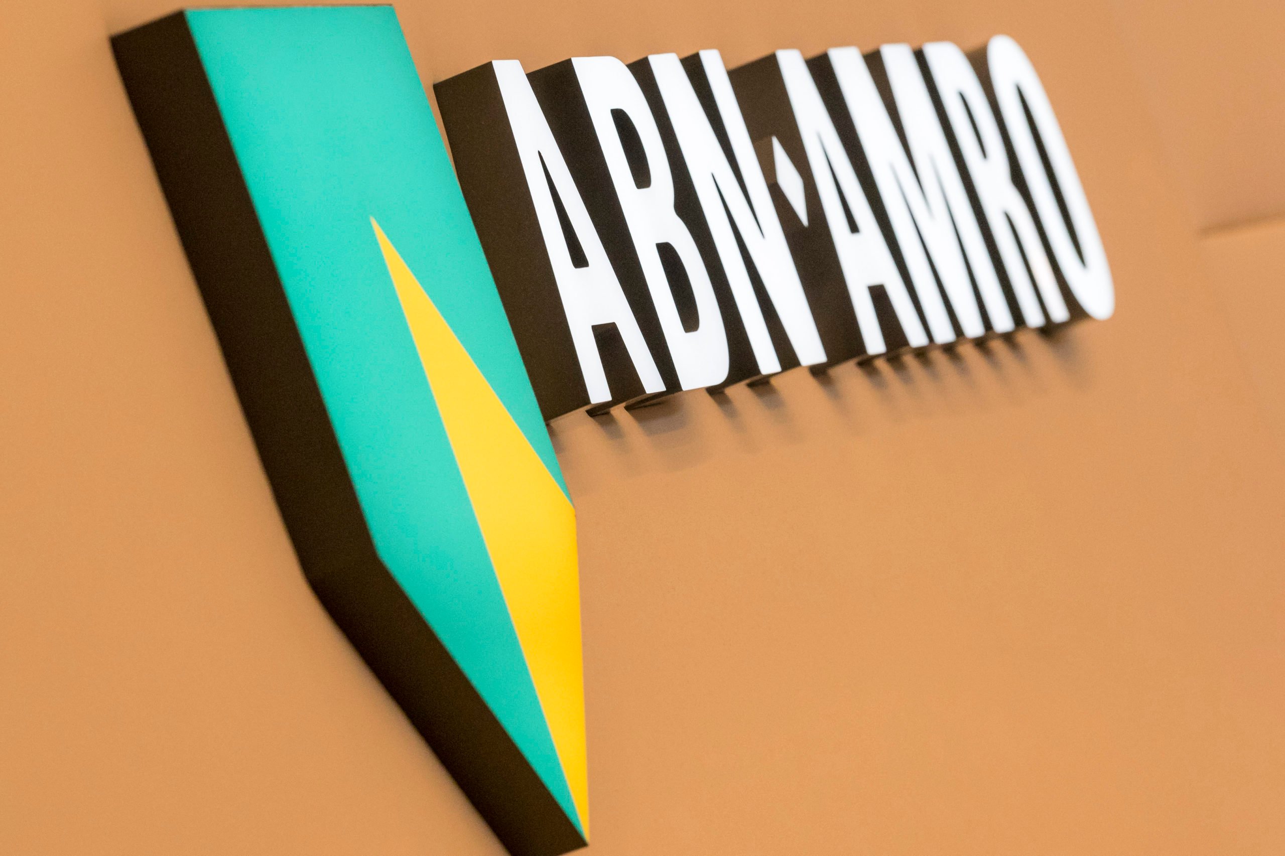 ABN AMRO Ziet Flinke Groei In Occasionverkoop: Analyse Van De Markt ABN AMRO Ziet Flinke Groei In Occasionverkoop: Analyse Van De Markt