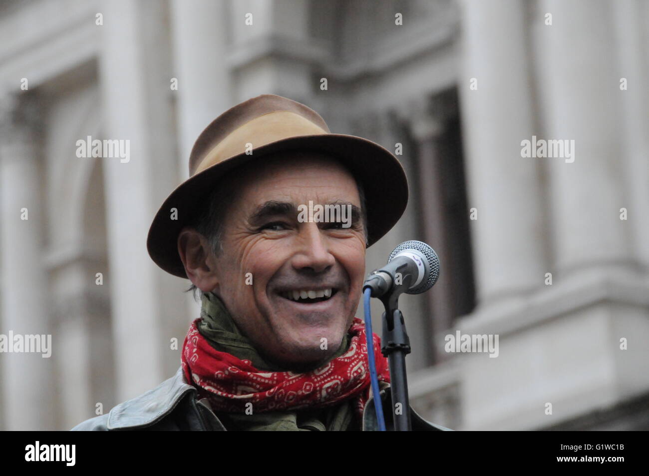 Actor Mark Rylance Speaks Out Against London Music Festival Impact Actor Mark Rylance Speaks Out Against London Music Festival Impact