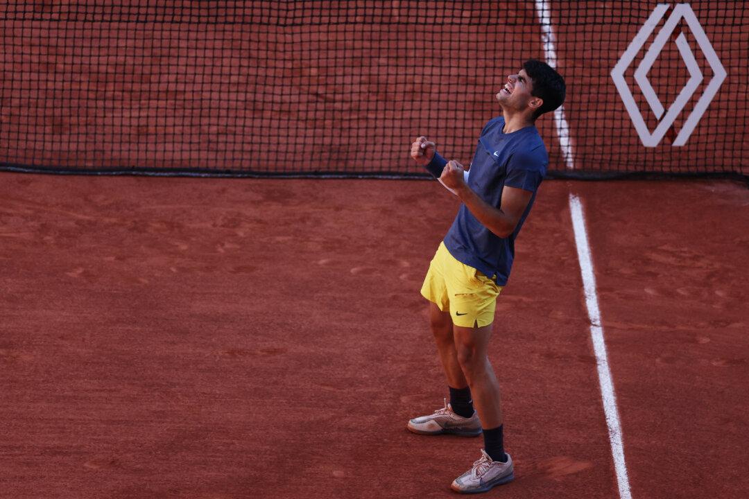 Alcaraz And Sinner Begin French Open Campaigns, Swiatek Aims For Resurgence Alcaraz And Sinner Begin French Open Campaigns, Swiatek Aims For Resurgence