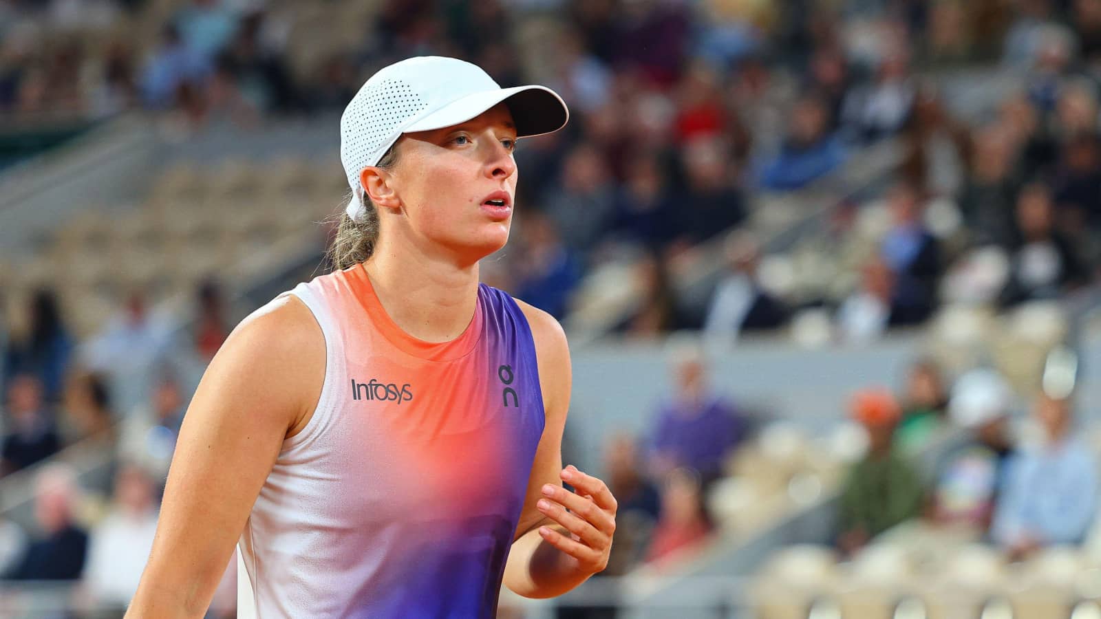 Alcaraz's High Confidence Vs. Swiatek's Uncertain Form: French Open Outlook Alcaraz's High Confidence Vs. Swiatek's Uncertain Form: French Open Outlook