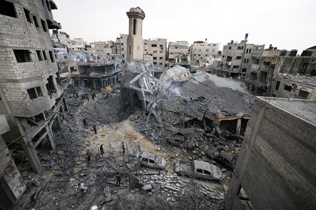 المهندسون الفلسطينيون يضعون خطة لإعمار غزة المهندسون الفلسطينيون يضعون خطة لإعمار غزة