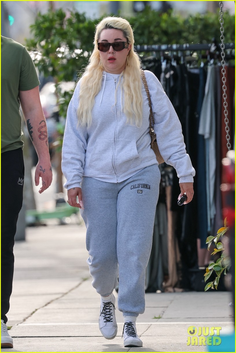 Amanda Bynes' OnlyFans Debut: A Strict Warning Included Amanda Bynes' OnlyFans Debut: A Strict Warning Included