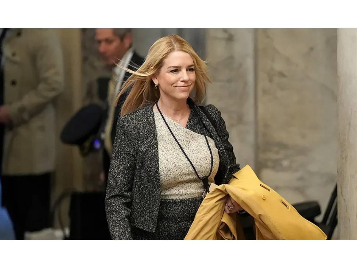 Analysis: Pam Bondi's Reaction To James Comer's Epstein Claims Analysis: Pam Bondi's Reaction To James Comer's Epstein Claims