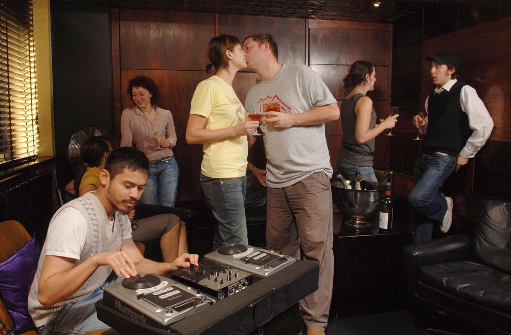 Andrew Goldstone Joins Milk & Honey As Head Of Electronic Music Department Andrew Goldstone Joins Milk & Honey As Head Of Electronic Music Department