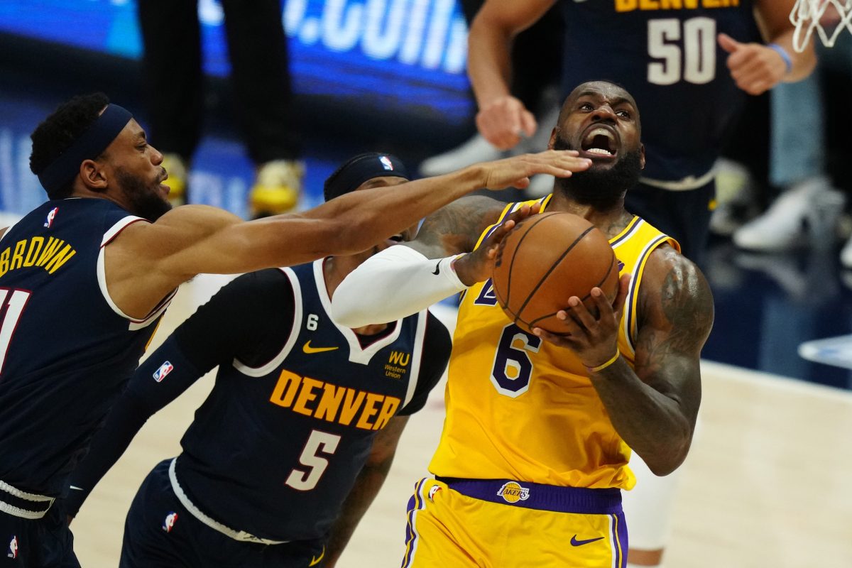 Ankle Injury Ends Brunson's Knicks-Lakers Game In Overtime Ankle Injury Ends Brunson's Knicks-Lakers Game In Overtime