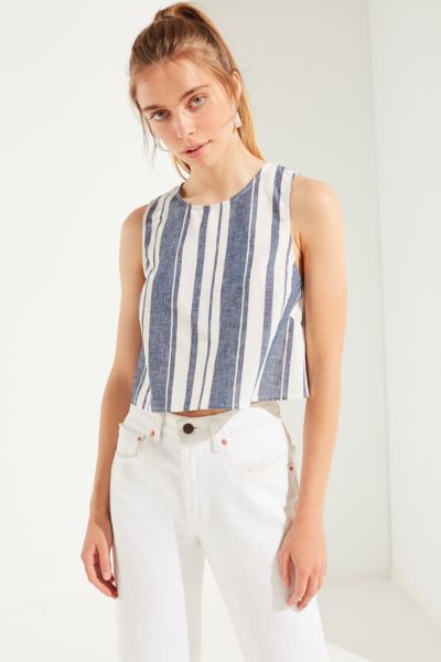 Anna Kendrick's Shell Crop Top Trend: A Fashion Editor's Obsession Anna Kendrick's Shell Crop Top Trend: A Fashion Editor's Obsession