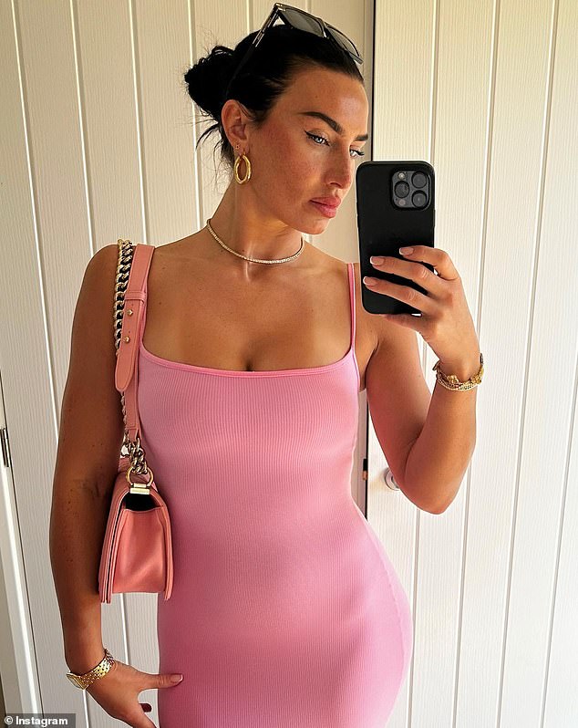 Annie Kilner's Posts Following Kyle Walker's Night Out: Allegations Of Poisoning Annie Kilner's Posts Following Kyle Walker's Night Out: Allegations Of Poisoning