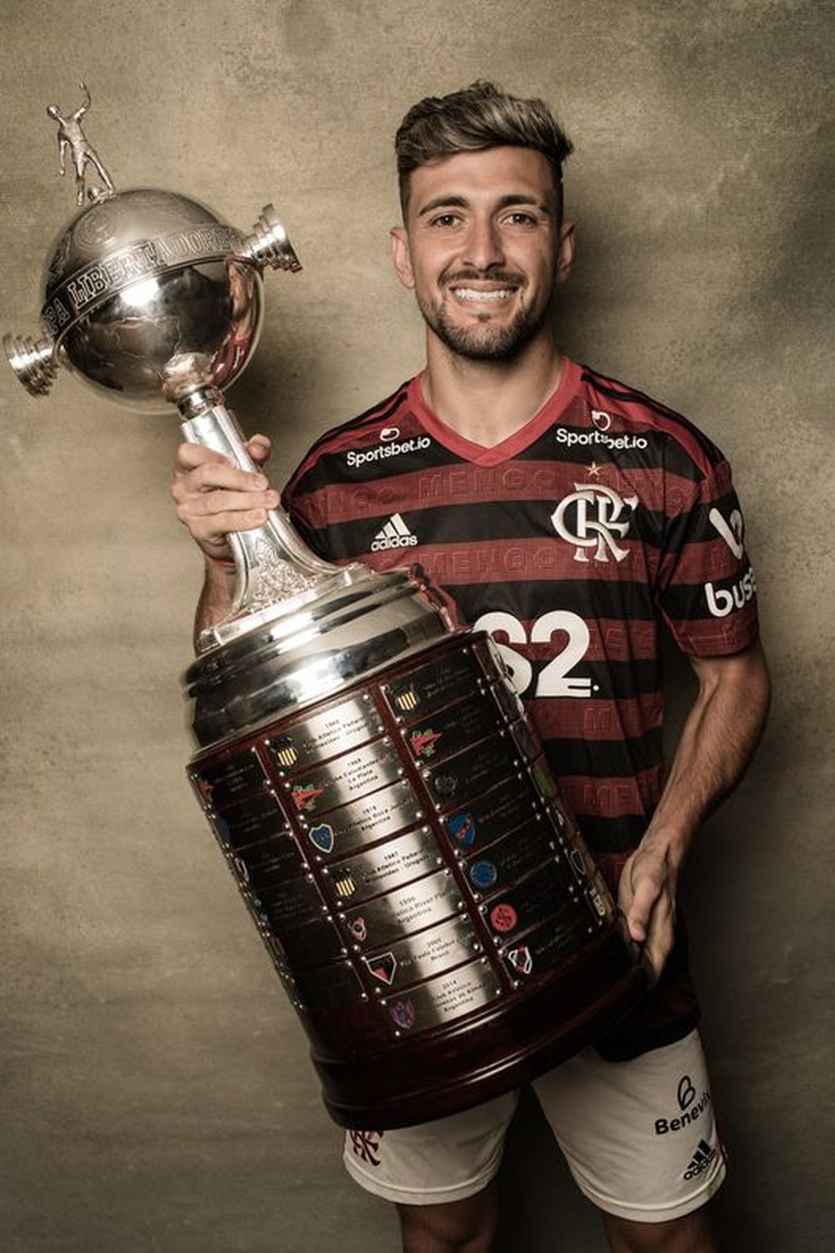 Arrascaeta Marca Dois, Flamengo Derrota Grêmio No Brasileirão Arrascaeta Marca Dois, Flamengo Derrota Grêmio No Brasileirão