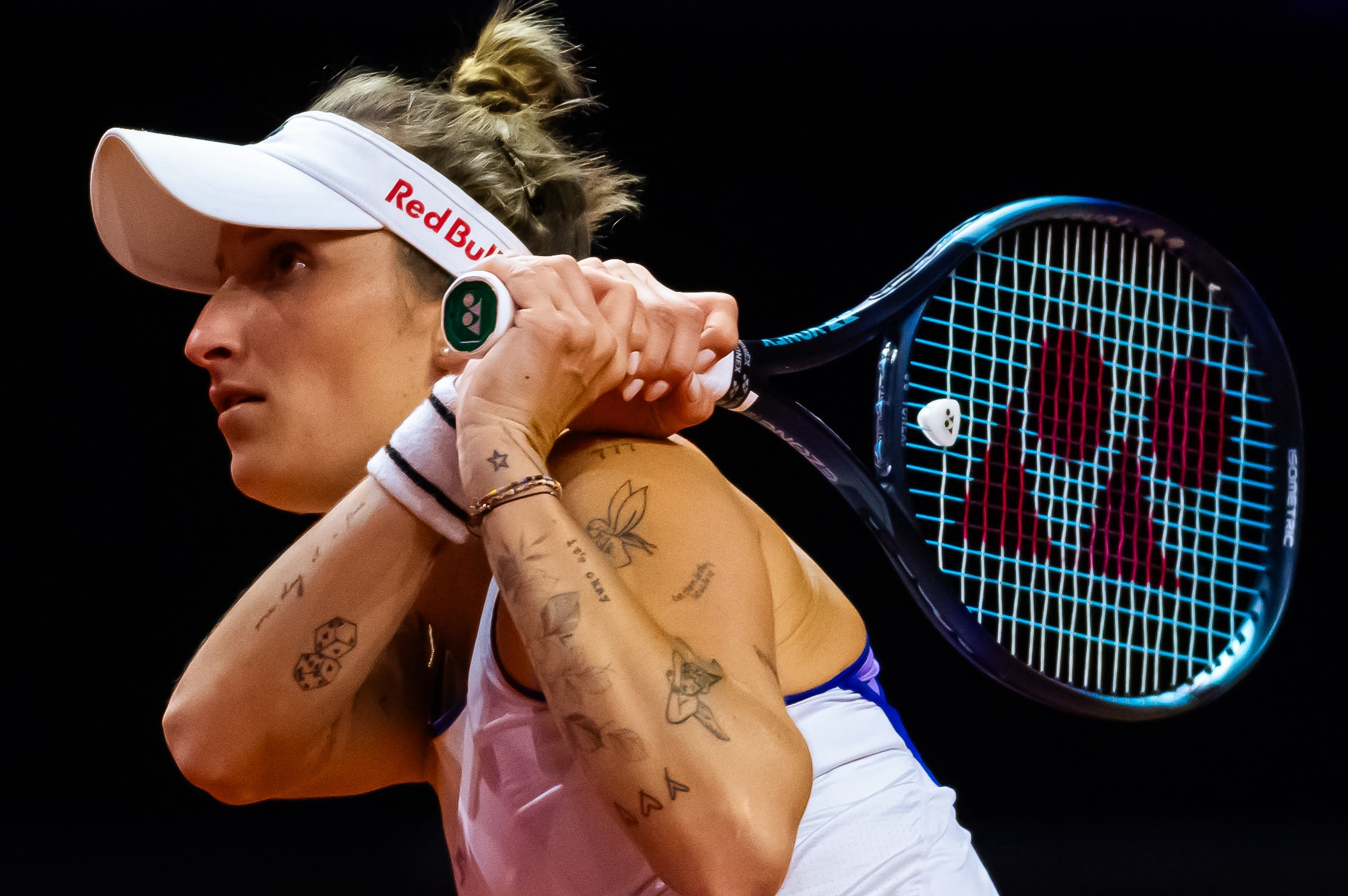 Aryna Sabalenka's Controversial Stuttgart Win: A Photo's Impact Aryna Sabalenka's Controversial Stuttgart Win: A Photo's Impact