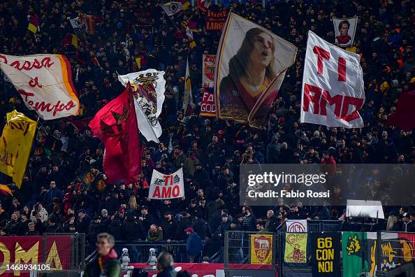 AS Roma - Calificare În Optimile Europa League După Victoria Dramatică Asupra Lui FC Porto (3-2) AS Roma - Calificare În Optimile Europa League După Victoria Dramatică Asupra Lui FC Porto (3-2)