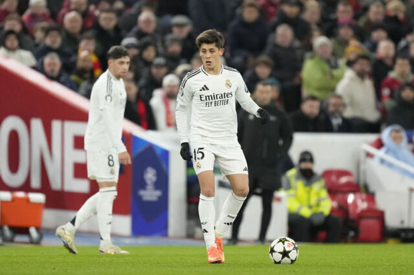 Atletico Madrid - Espanyol Maçı: Hakemin Tartışmalı Kararı Atletico Madrid - Espanyol Maçı: Hakemin Tartışmalı Kararı