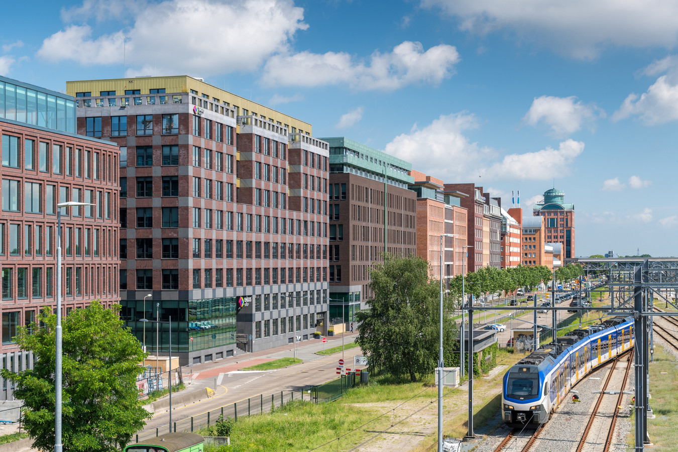 Auto Opladen In Noord-Nederland: De Enexis Gids Voor Buiten Piektijden
