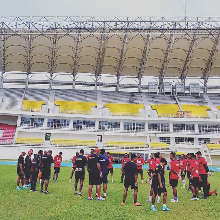 Ayorbaba Himbau Dukungan Untuk Persipura Jayapura Ayorbaba Himbau Dukungan Untuk Persipura Jayapura