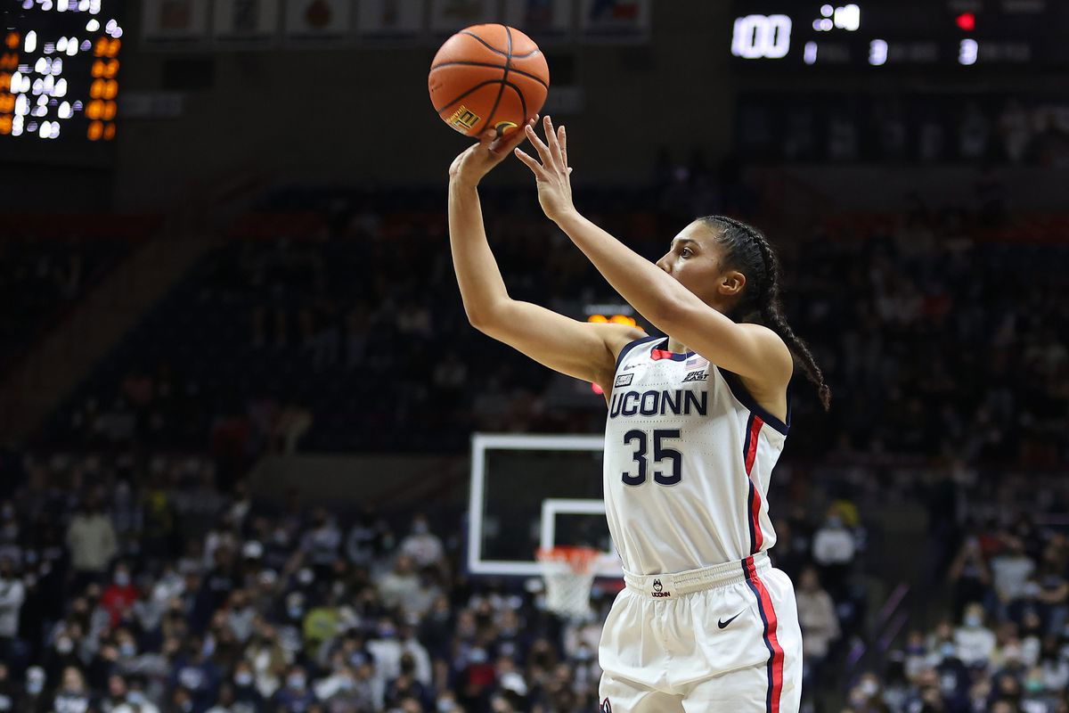 Azzi Fudd And Paige Bueckers: UConn Casual Vs. WNBA Draft Glamour Azzi Fudd And Paige Bueckers: UConn Casual Vs. WNBA Draft Glamour