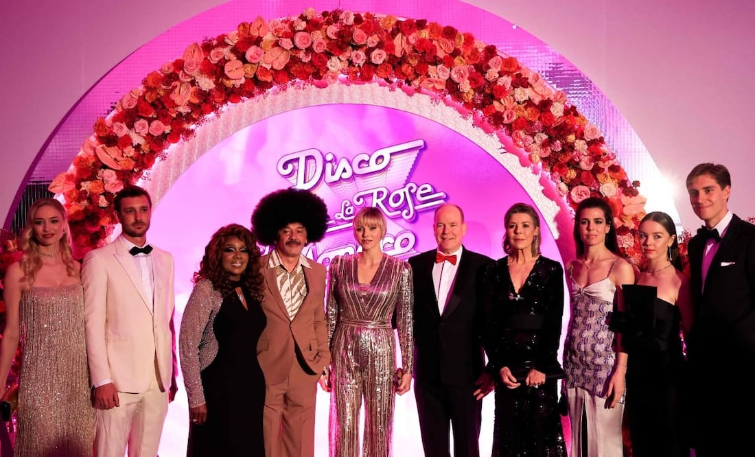 Baile De La Rosa 2025: Los Vestidos Más Elegantes De La Noche Baile De La Rosa 2025: Los Vestidos Más Elegantes De La Noche