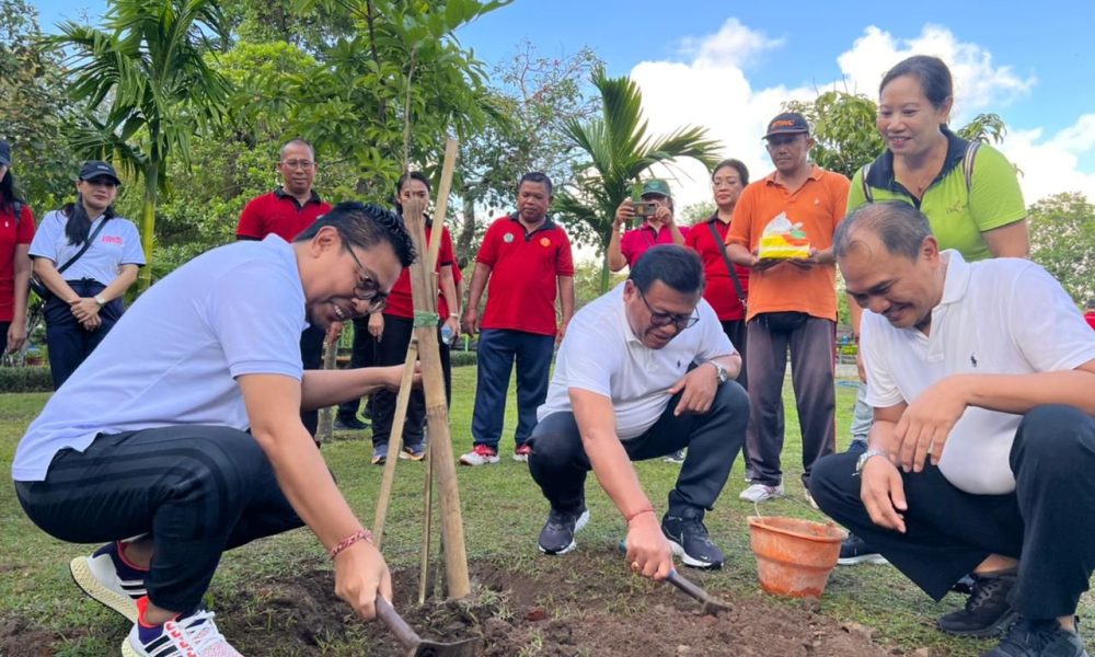 Balikpapan Semakin Hijau: Wawali Bangun Taman Kota 1 Hektare Per Kecamatan Balikpapan Semakin Hijau: Wawali Bangun Taman Kota 1 Hektare Per Kecamatan