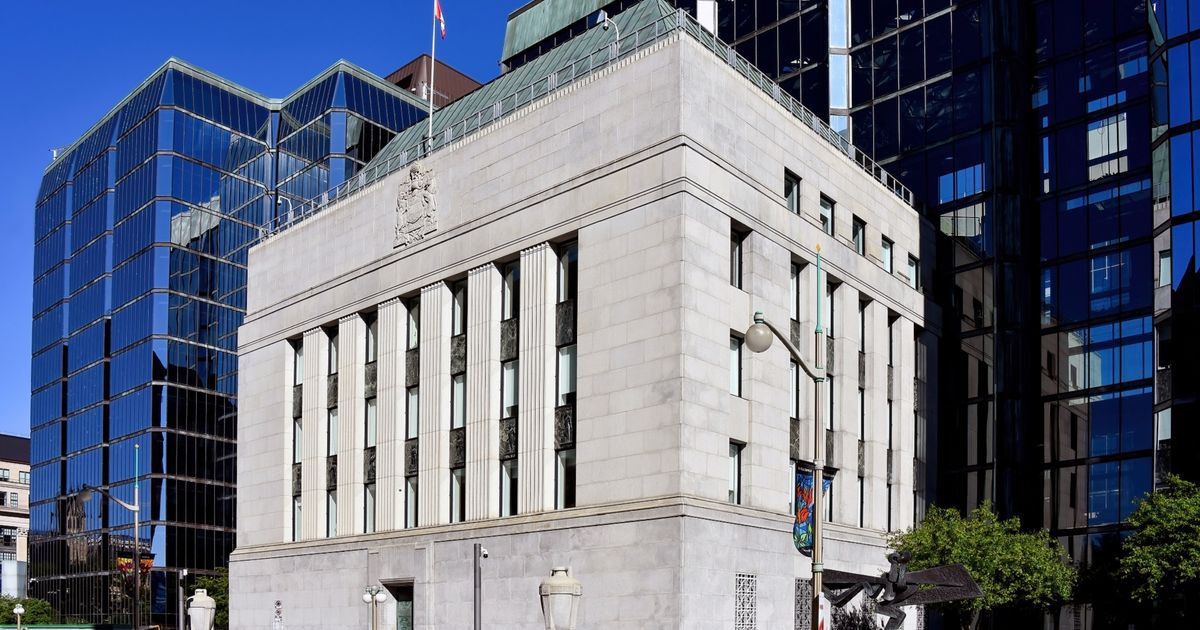 Bank Of Canada Interest Rate Debate: April's Market Volatility And Trump's Tariffs Bank Of Canada Interest Rate Debate: April's Market Volatility And Trump's Tariffs