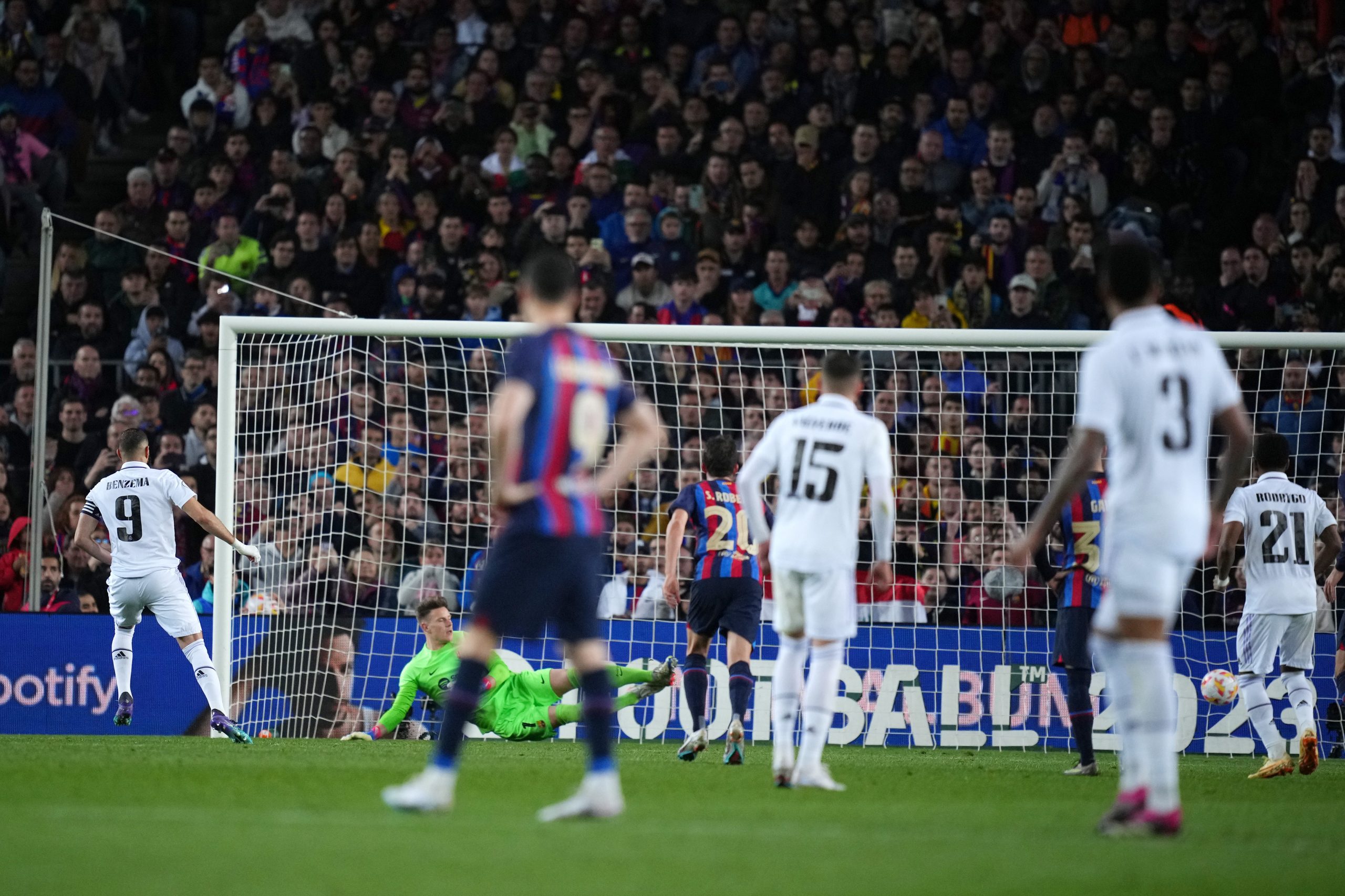 Barcelona Vs Real Madrid: Instant Reactions To A 4-3 Thriller Barcelona Vs Real Madrid: Instant Reactions To A 4-3 Thriller