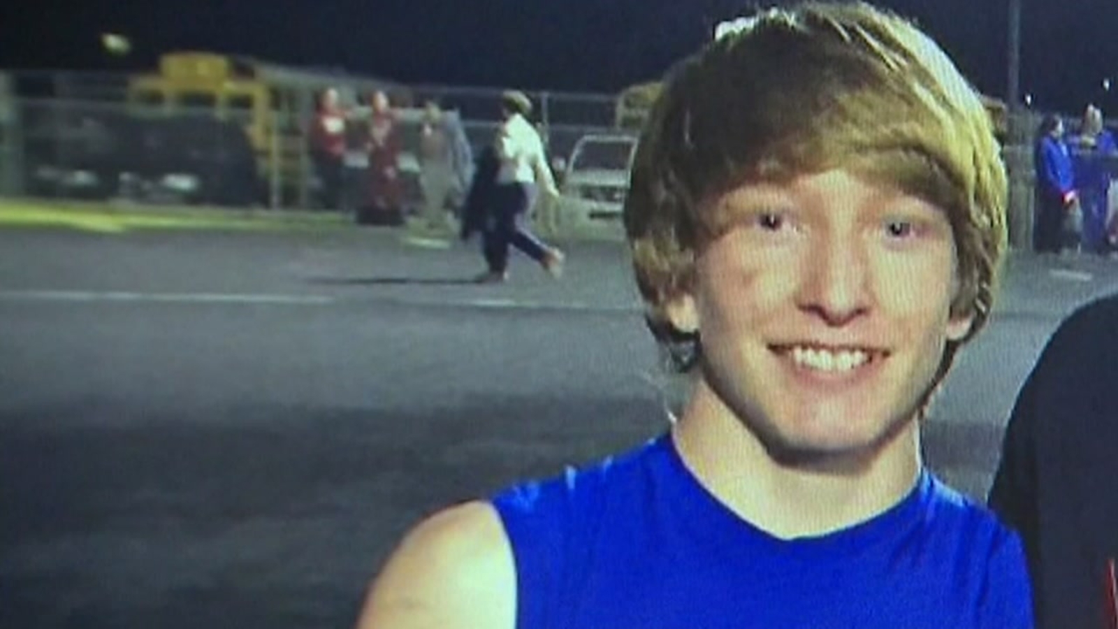 Baylor Football Player Dies After Gunfire Incident: City Imposes Curfew Baylor Football Player Dies After Gunfire Incident: City Imposes Curfew