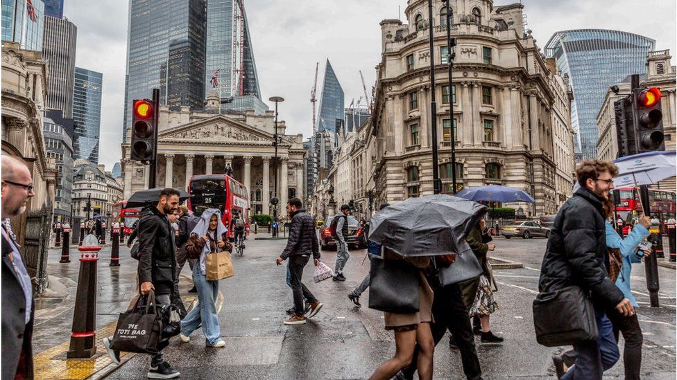 BBC Faces Unprecedented Challenges Following £1bn Income Drop BBC Faces Unprecedented Challenges Following £1bn Income Drop