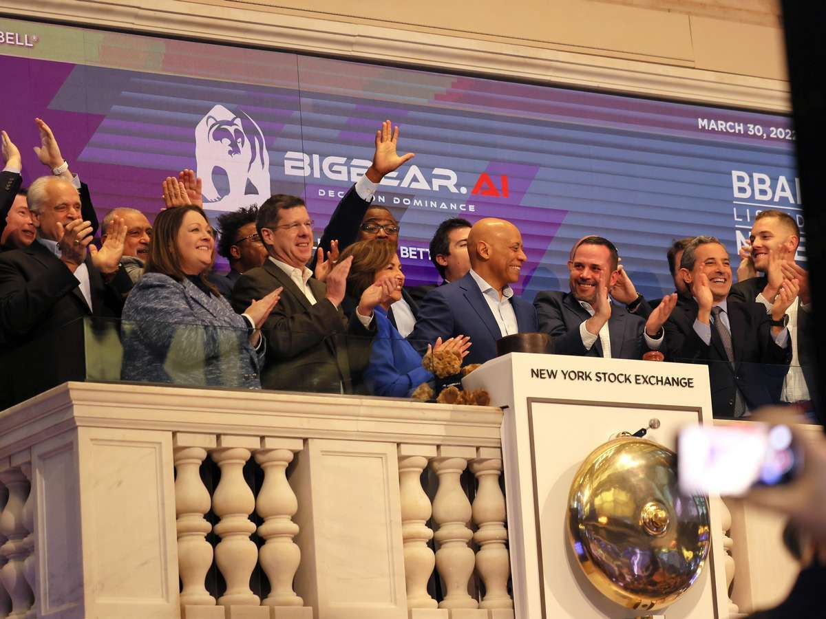 BigBear.ai Stock: Investment Analysis And Buying Guide BigBear.ai Stock: Investment Analysis And Buying Guide