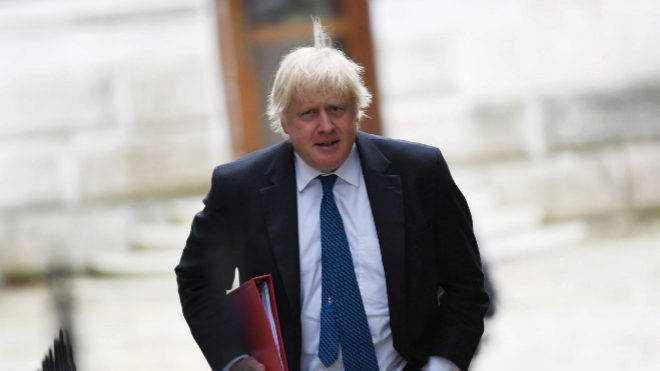 Boris Johnson: Ataque De Avestruz Durante Visita Familiar En Texas Boris Johnson: Ataque De Avestruz Durante Visita Familiar En Texas