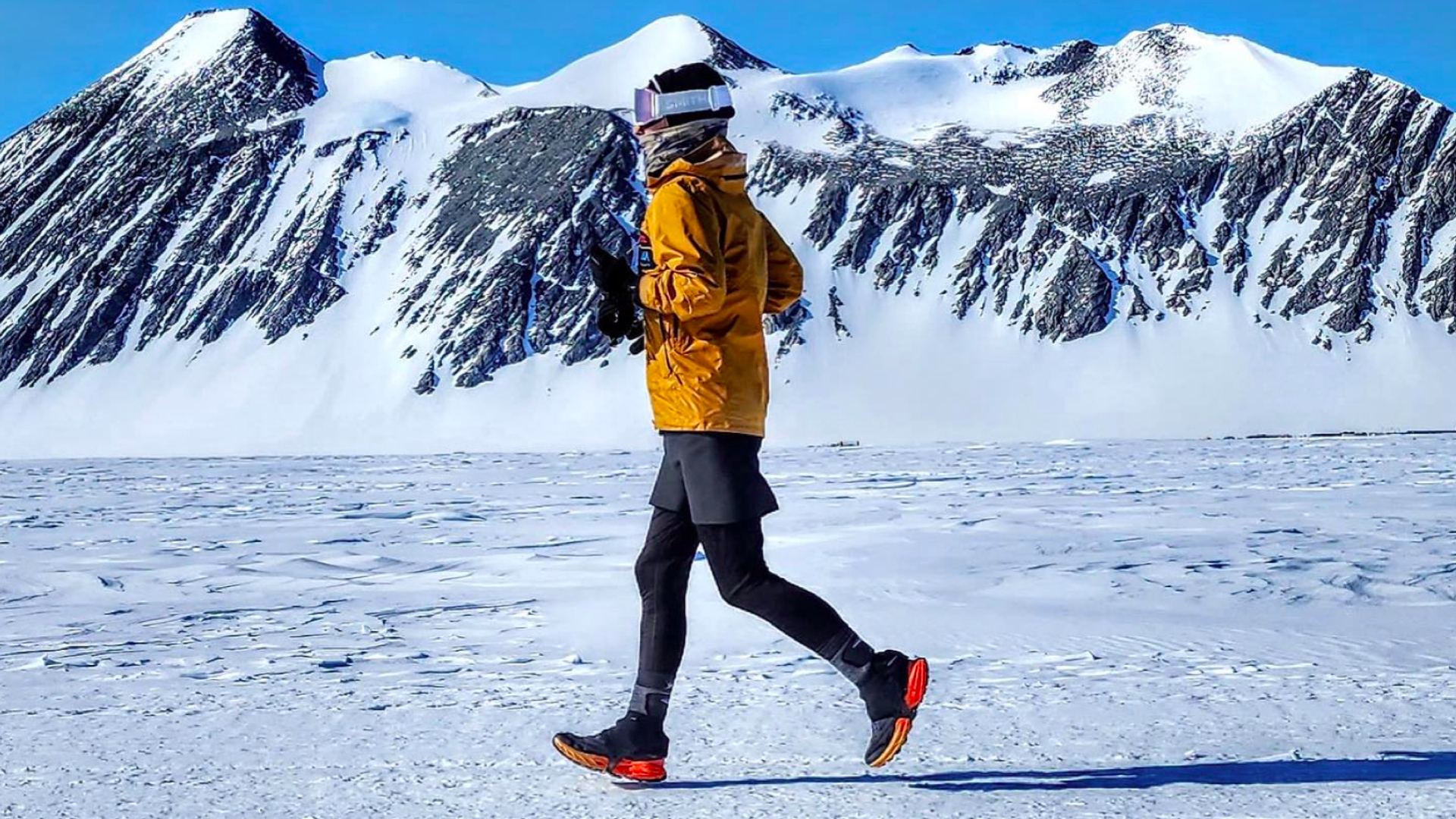 British Ultrarunner Challenges Australian Cross-Country Speed Record British Ultrarunner Challenges Australian Cross-Country Speed Record