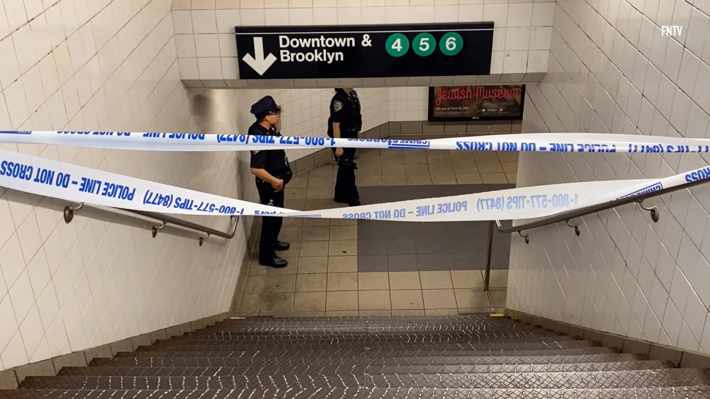 Brooklyn Bridge-City Hall Subway Station Attack: Man Stabbed In NYC Rush Hour Brooklyn Bridge-City Hall Subway Station Attack: Man Stabbed In NYC Rush Hour