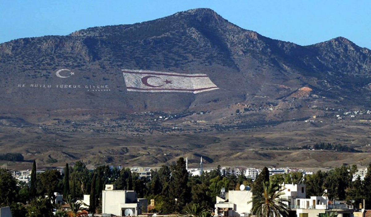 Bullying: Η Υπόθεση Γιακουμάκη Και Η Καταδίκη Της Βίας Bullying: Η Υπόθεση Γιακουμάκη Και Η Καταδίκη Της Βίας