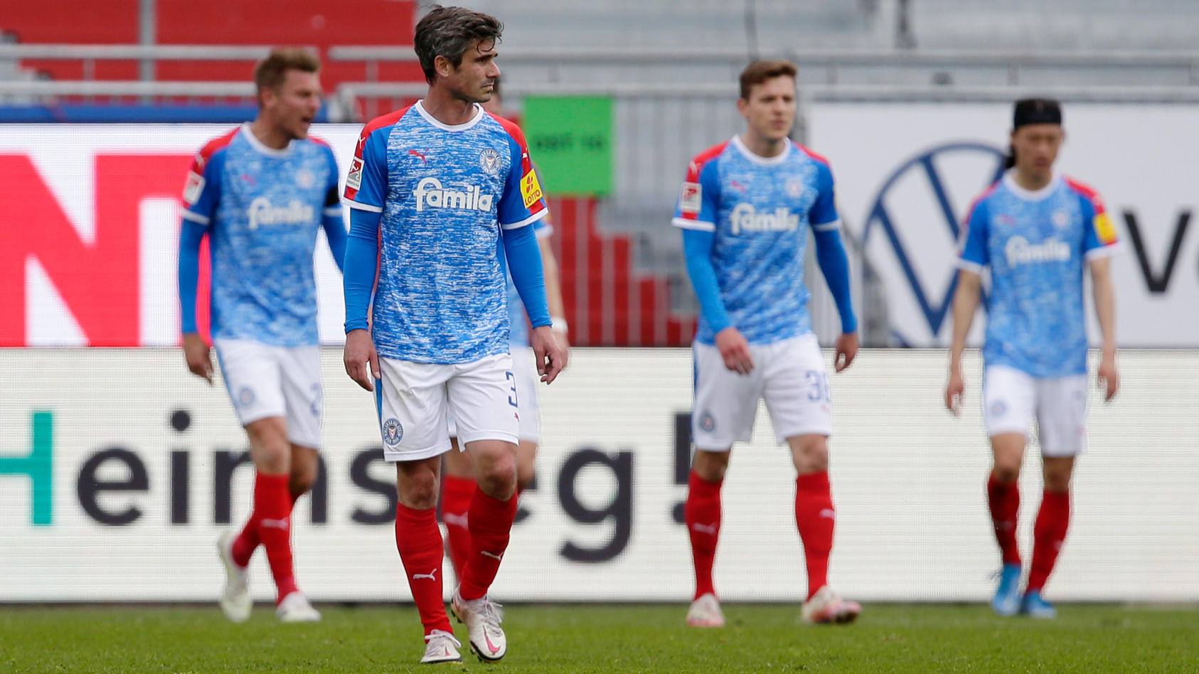 Bundesliga Abstieg: Bochum Und Holstein Kiel Müssen Runter - Leipzig Ohne Champions League Bundesliga Abstieg: Bochum Und Holstein Kiel Müssen Runter - Leipzig Ohne Champions League