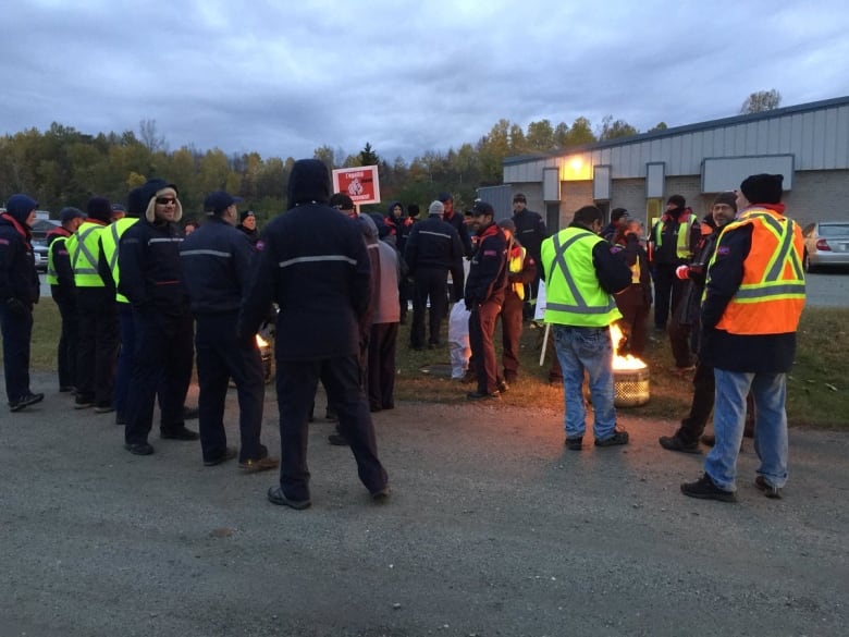 Canada Post Strike Averted? Details On The Latest Contract Offers Canada Post Strike Averted? Details On The Latest Contract Offers