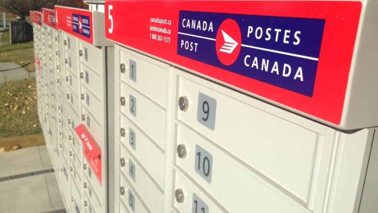 Canada Post's Financial Crisis: Report Calls For End To Door-to-Door Mail Delivery Canada Post's Financial Crisis: Report Calls For End To Door-to-Door Mail Delivery