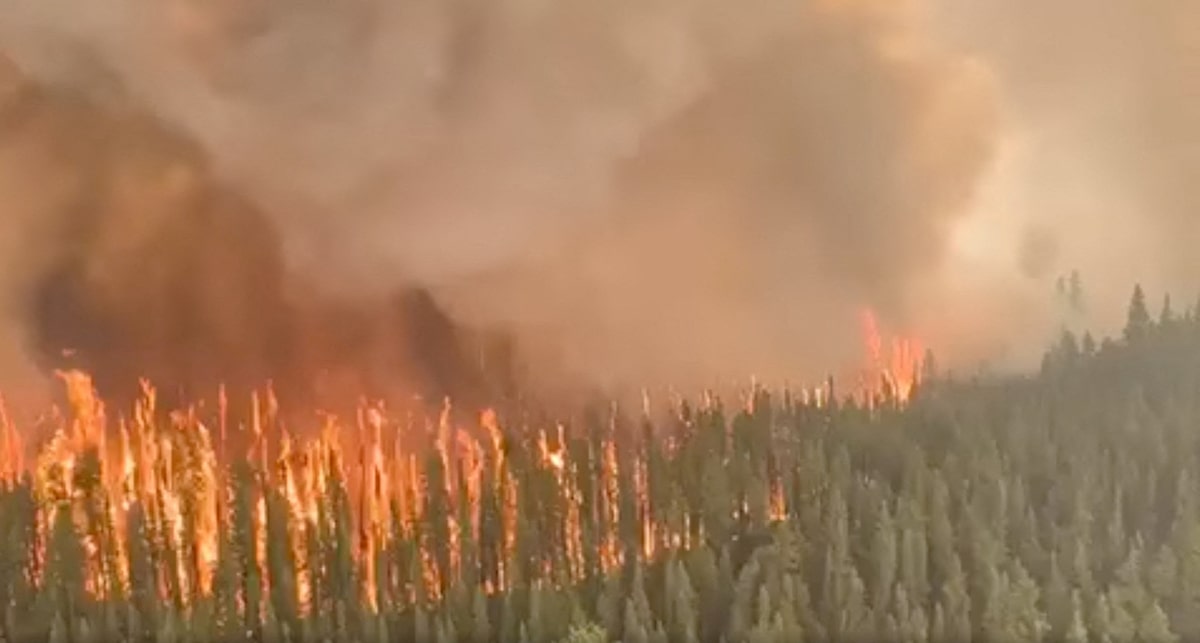 Canadian Wildfires Force Unprecedented Evacuation; Smoke Impacts US Canadian Wildfires Force Unprecedented Evacuation; Smoke Impacts US
