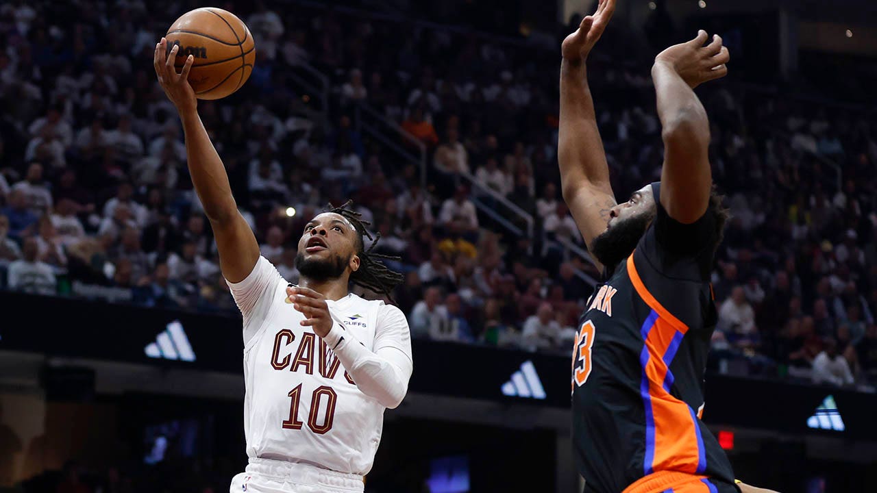 Cavaliers Dominate Knicks In Blowout Win Cavaliers Dominate Knicks In Blowout Win