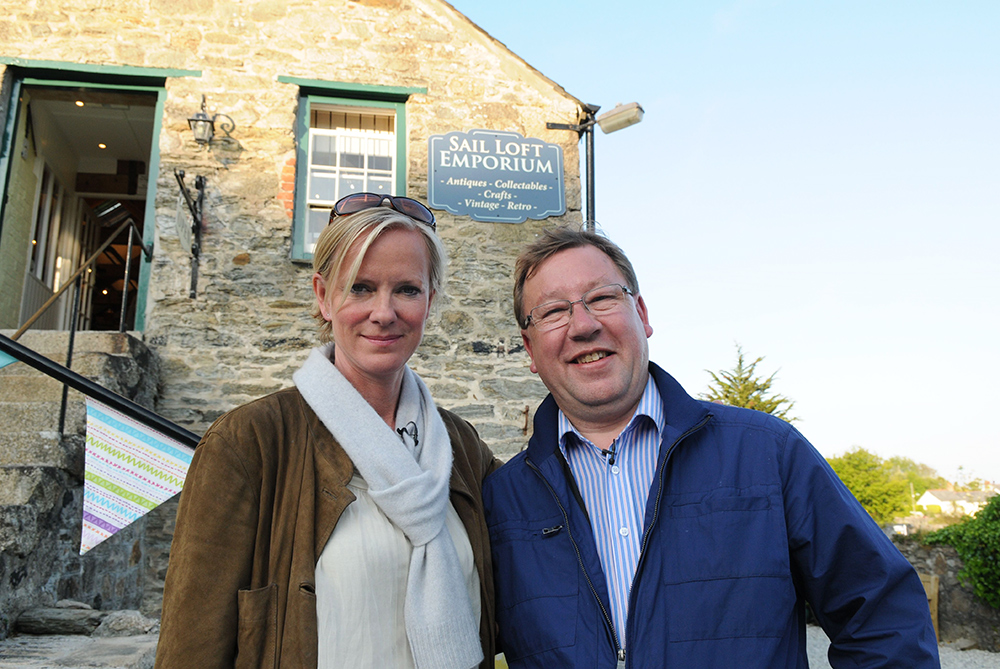 Celebrity Antiques Road Trip: Locations, Experts, And Notable Finds Celebrity Antiques Road Trip: Locations, Experts, And Notable Finds