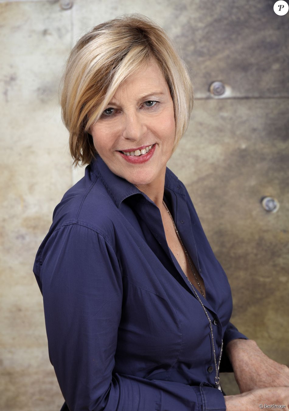 Chantal Ladesou : Retrouvailles Familiales Hors De Paris Chantal Ladesou : Retrouvailles Familiales Hors De Paris