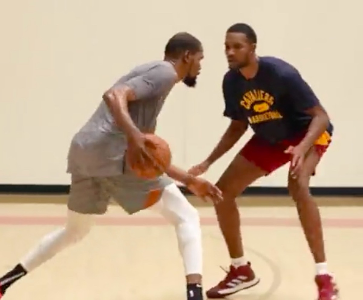 Cleveland Cavaliers Sign G League Player For 10-Day Stint Cleveland Cavaliers Sign G League Player For 10-Day Stint