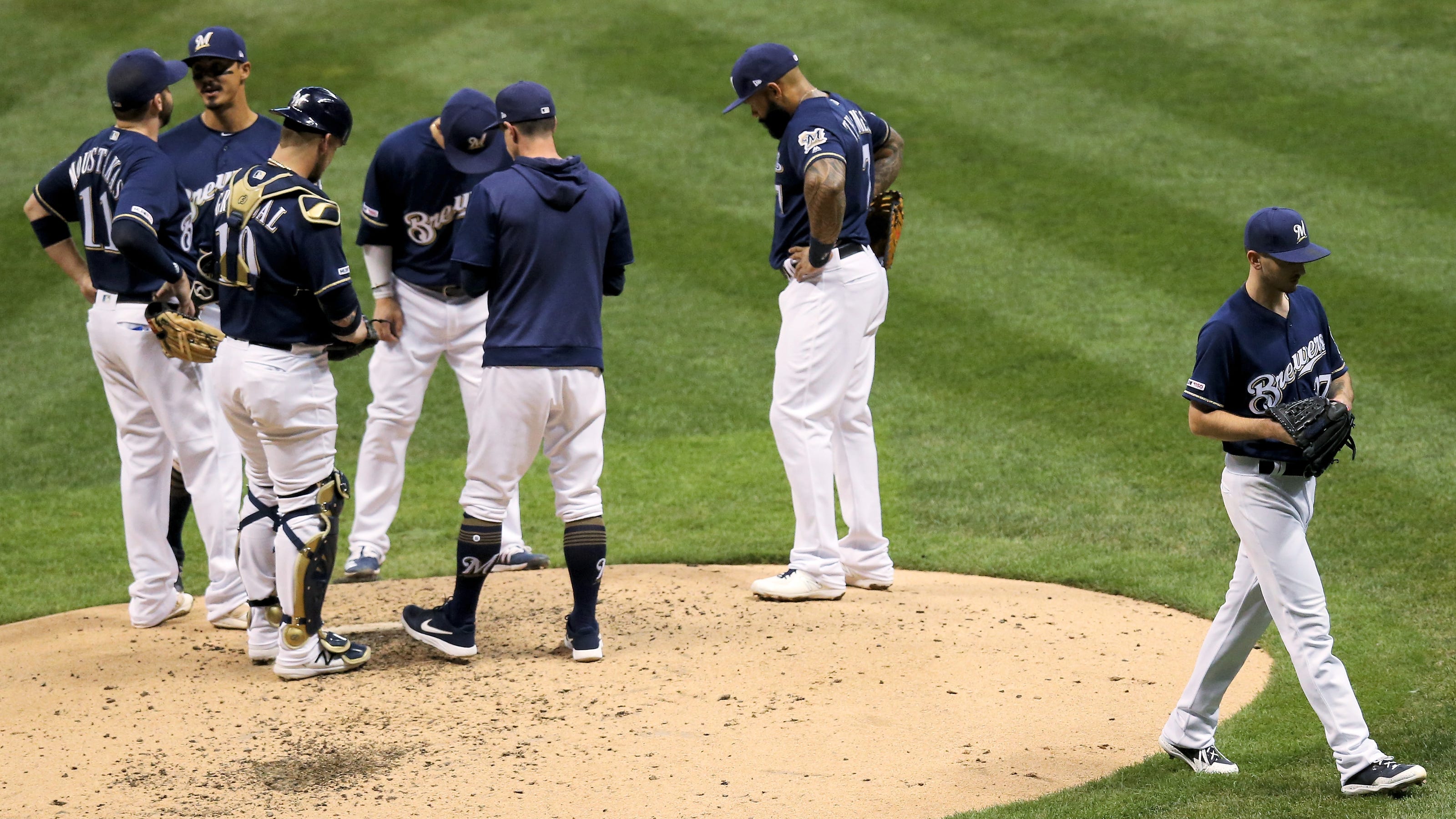 Cleveland's Francona Unable To Manage Against Brewers Due To Illness Cleveland's Francona Unable To Manage Against Brewers Due To Illness