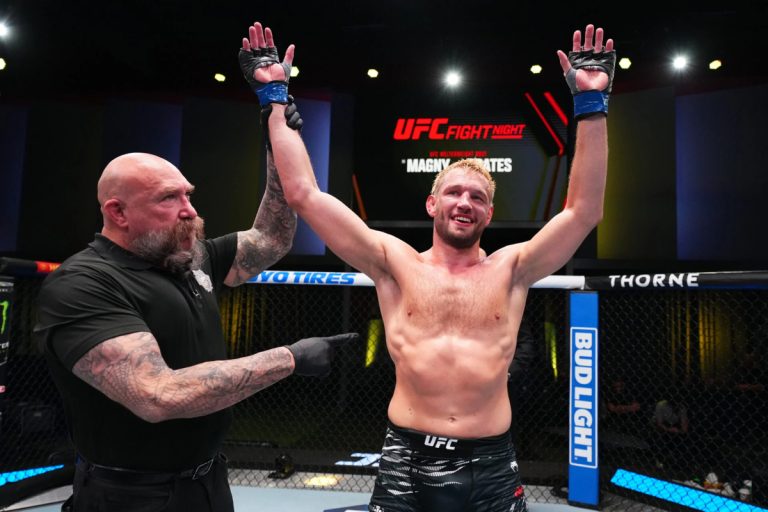 Combat UFC Des Moines: La Participation De Robertson (Canada) Et Sidey Confirmée Combat UFC Des Moines: La Participation De Robertson (Canada) Et Sidey Confirmée