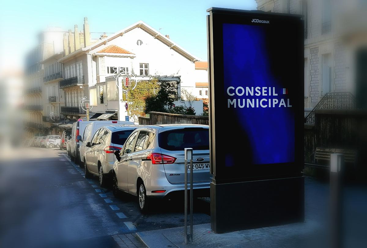 Conseil Municipal De Biarritz: Débat Sur Le Budget, Les Logements Saisonniers Et Sainte-Eugénie Conseil Municipal De Biarritz: Débat Sur Le Budget, Les Logements Saisonniers Et Sainte-Eugénie