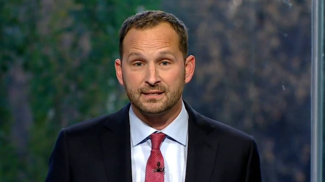 Controversial Comments Rock Saskatchewan Political Panel Following Federal Leader's Visit Controversial Comments Rock Saskatchewan Political Panel Following Federal Leader's Visit